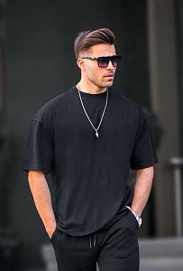 Футболка оверсайз MadMext 6066 syah