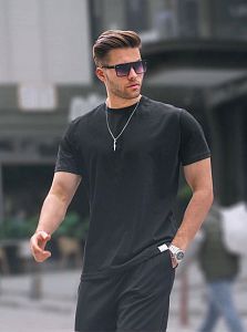 Футболка MadMext 6131 syah