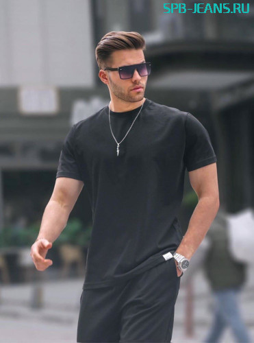 Футболка MadMext 6131 syah