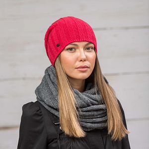 Фото женская шапка s753 "брусника" (россия)